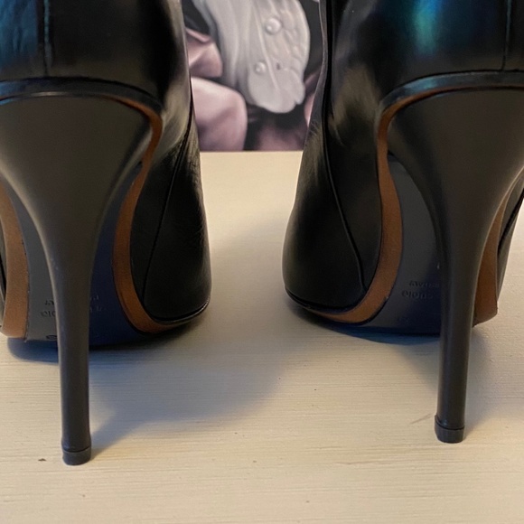 Lucchese Black Leather Half Calf Stiletto Boots - Picture 6 of 9